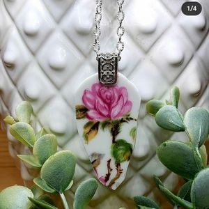 Necklace w/ handmade Pendant. Pink flower